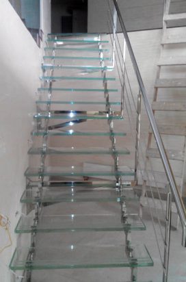 Скляні сходи 2